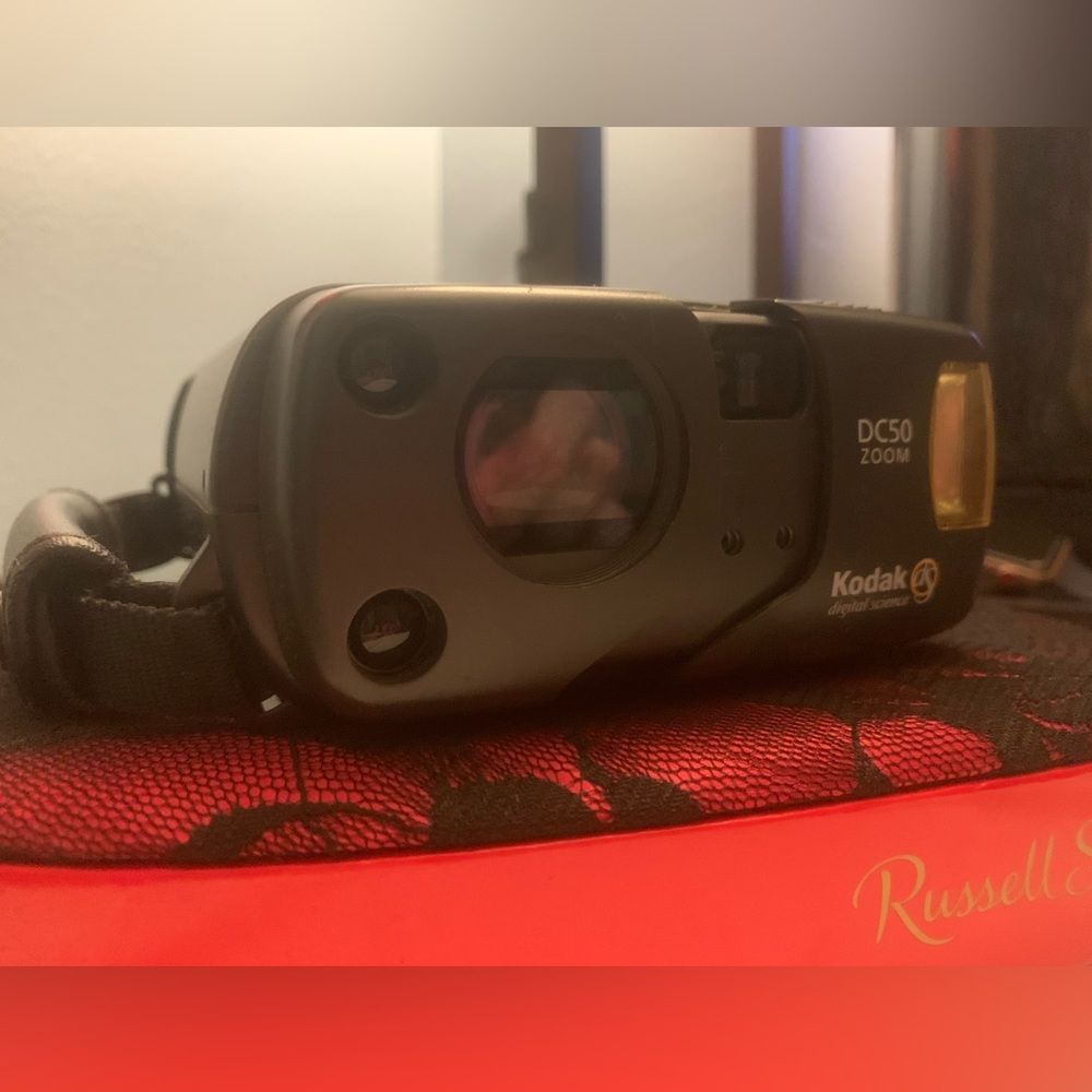 Vintage digital camera 📸 OBO